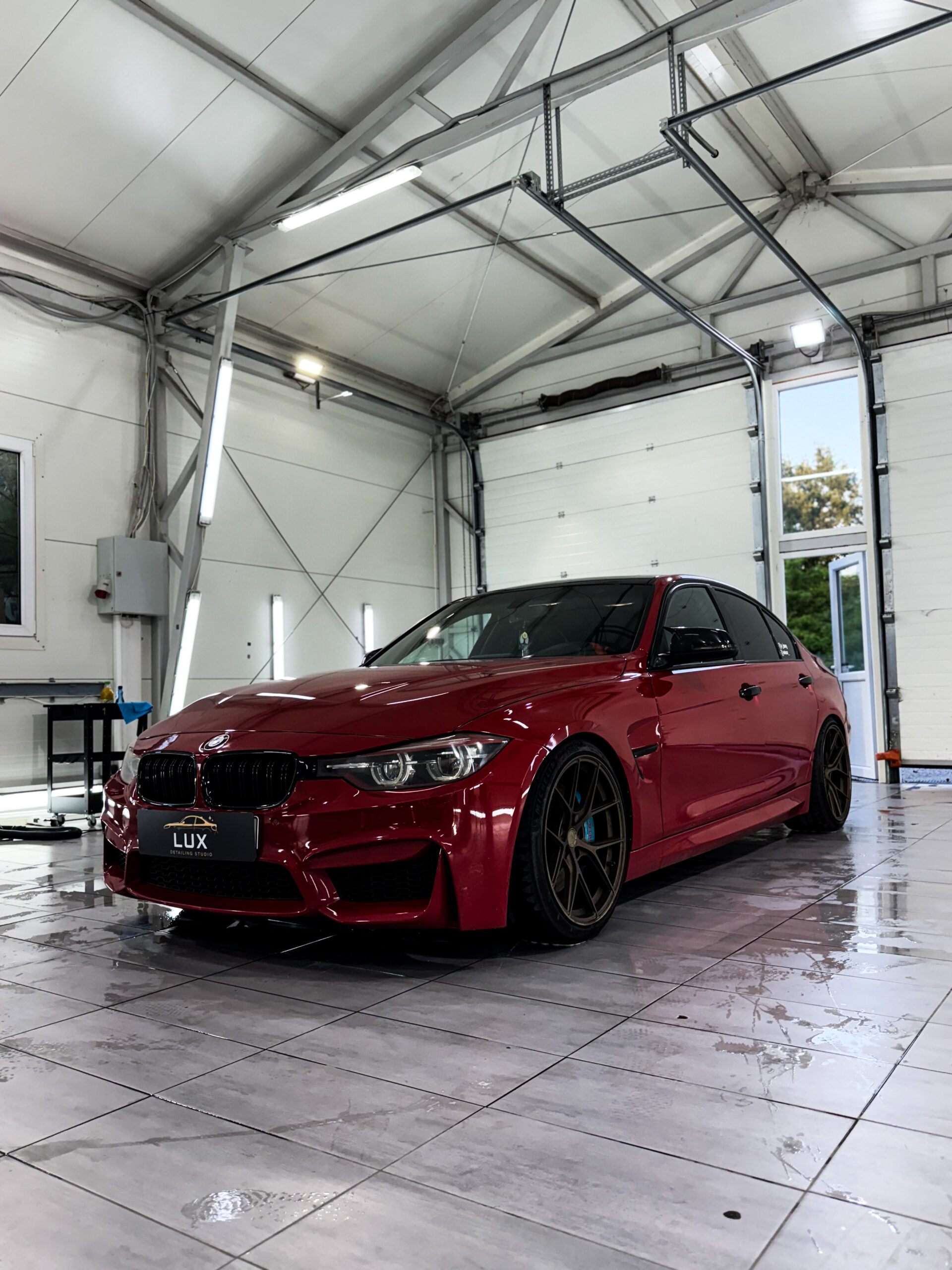BMW F30